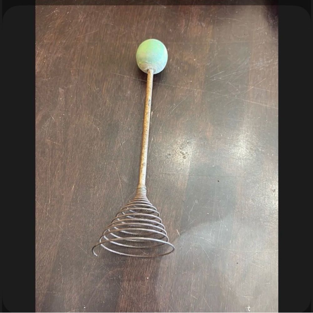Vintage beehive Egg Beater Whisk with Mint Handle
